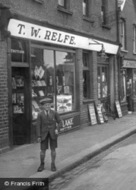 Shop, High Street 1925, Caterham