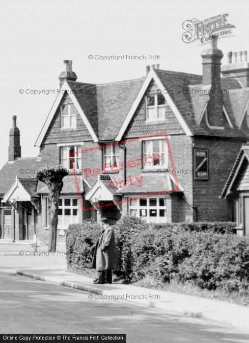 Photo of Caterham, The Caterham Arms, Coulsdon Road 1951