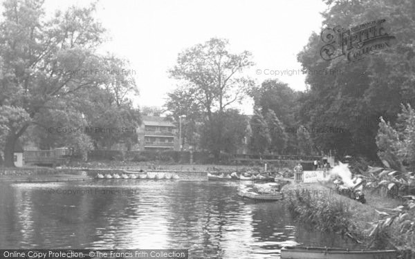 Photo of Catford, Peter Pan's Pool c.1960