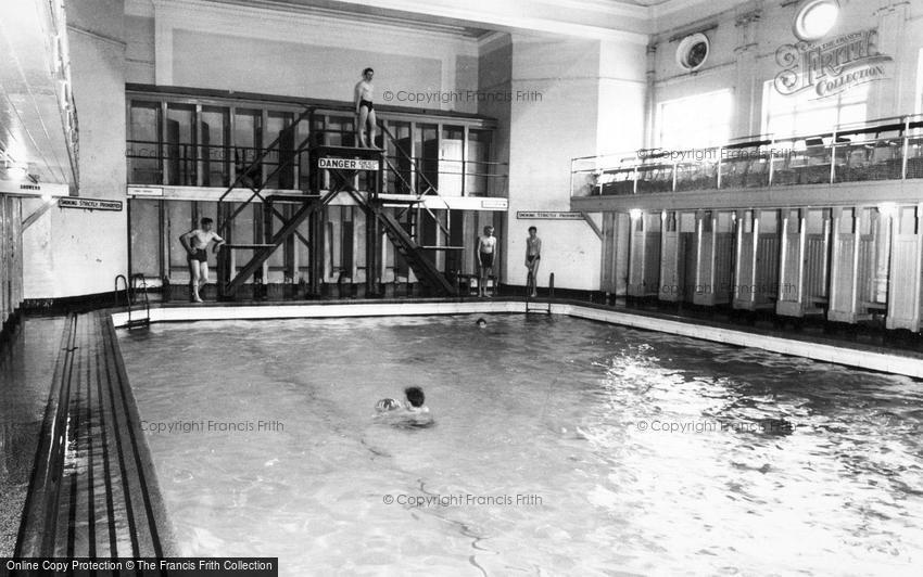Catterick, the Swimming Baths, Sandes Soldiers Home c1960
