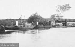 Bridge And Salter's Steamers 1893, Caversham