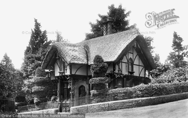Photo of Caversham, Entrance To Warren 1908
