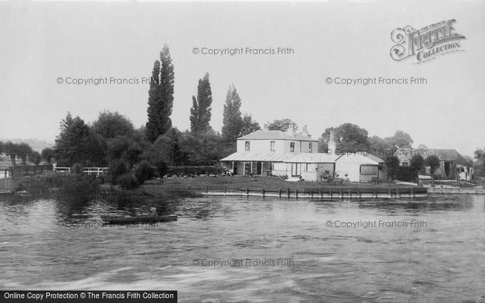 Photo of Caversham, Lock Hotel 1890