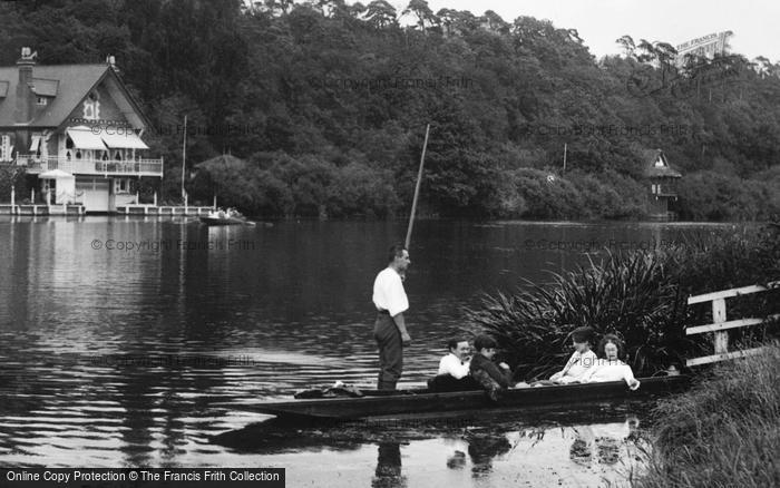 Photo of Caversham, The Thames Riverbank, Punt 1917