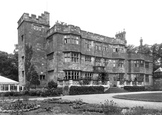 The Castle 1940, Caverswall