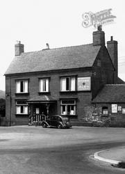 The Red House Hotel 1940, Caverswall