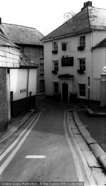 Photo of Cawsand, Halfway House Hotel c.1955