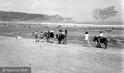 The Beach c.1960, Cayton Bay
