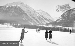 Ice Skating c.1937, Celerina