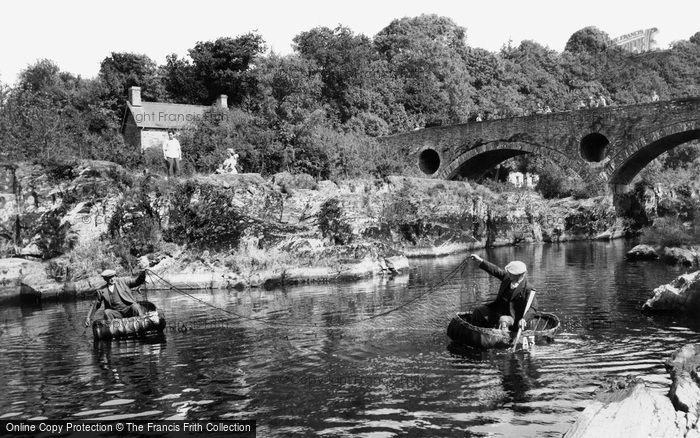 Photo of Cenarth, Coracle Fishing c.1960
