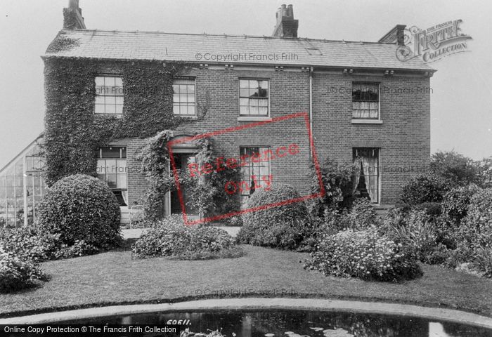 Photo of Chadwell Heath, Lodge 1908