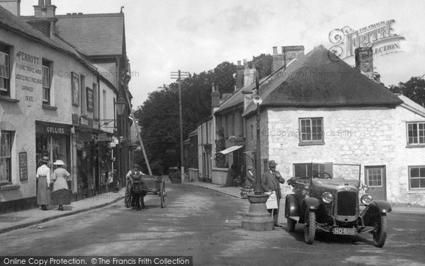 Photo of Chagford, Car In The Square 1922