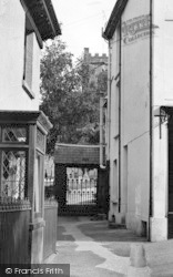 Church Path 1951, Chagford