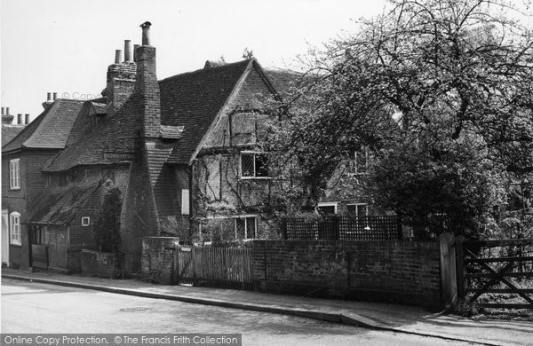 Photo of Chalfont St Giles, Milton's Cottage c.1955