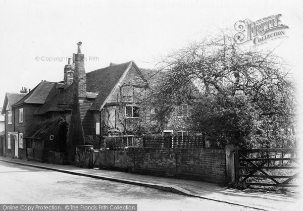 Photo of Chalfont St Giles, Milton's Cottage c.1955