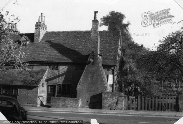 Photo of Chalfont St Giles, Milton's Cottage c.1955