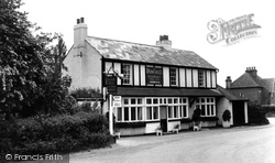 The Dumb Bell c.1960, Chalfont St Peter