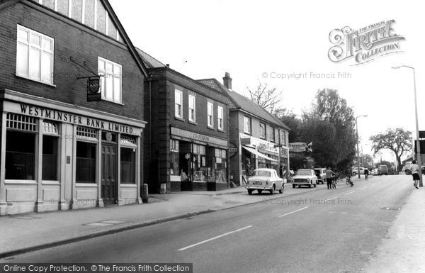 Chandler's Ford, Bournemouth Road c.1965