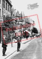 Boys In Fore Street 1907, Chard