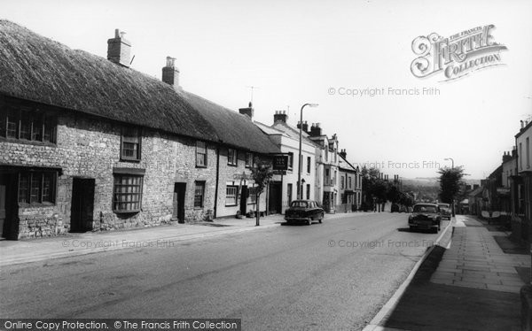 Photo of Chard, The New Inn, High Street c.1965