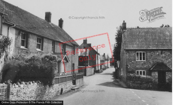 Photo of Chardstock, Tytherleigh Road c.1960