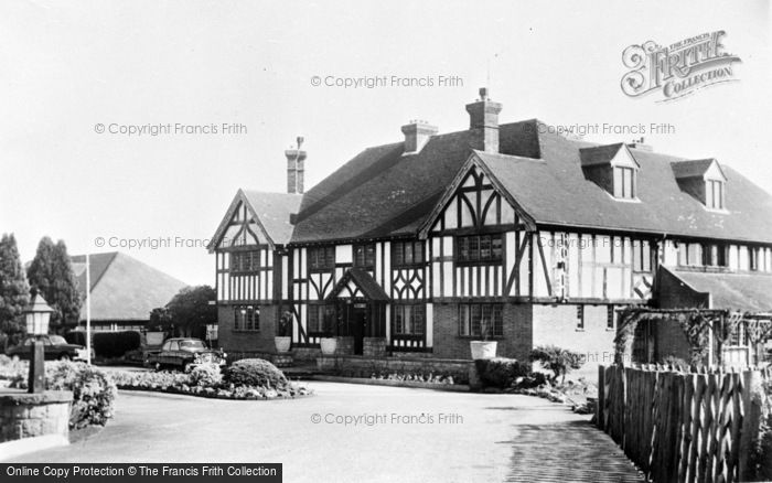 Photo of Charing, Swan Hotel c.1955