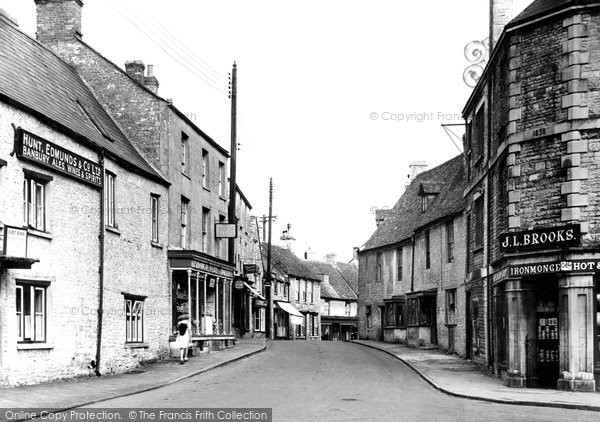 Photo of Charlbury, Sheep Street c.1950