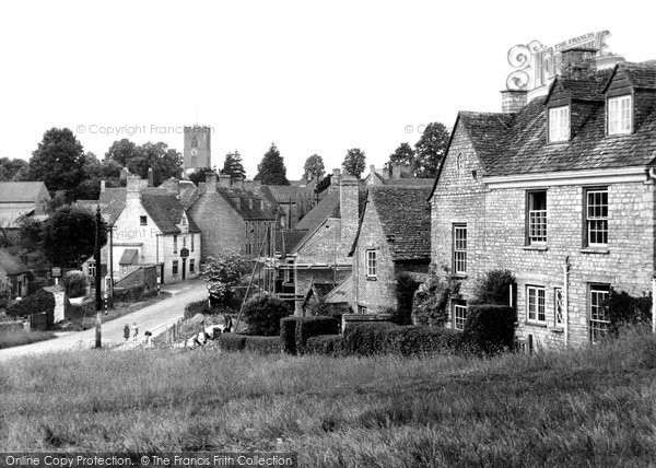 Photo of Charlbury, view from Grammar School Hill c1950