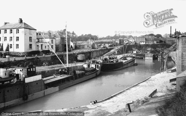 Photo of Charlestown, The Harbour 1956