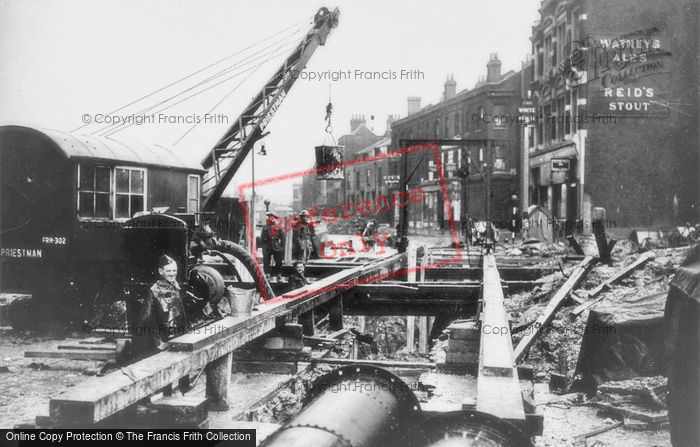 Photo of Charlton, Air Raid Damage, The White Horse, Woolwich Road 1940