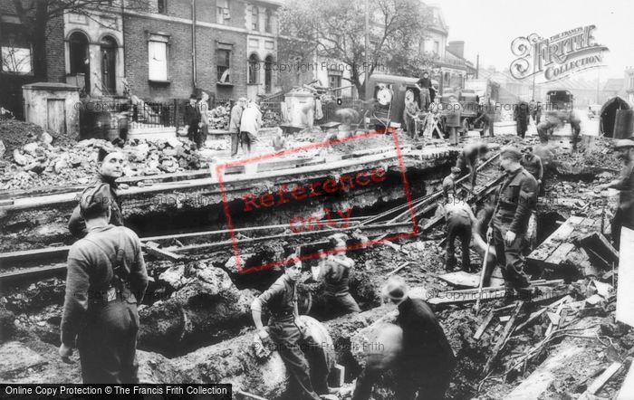 Photo of Charlton, Soldiers Mending Damaged Tram Tracks, Woolwich Road 1940