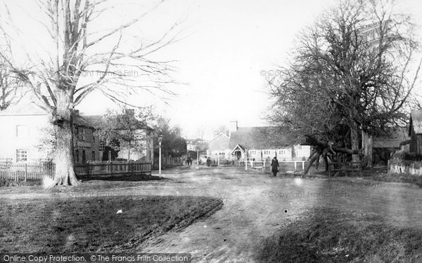 Photo of Charlton, The Village c.1910