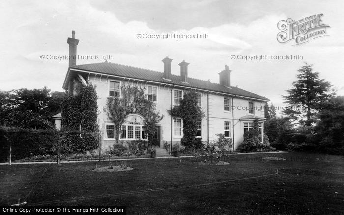 Photo of Charlwood, House 1924