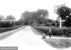 Place Farm 1904, Charlwood