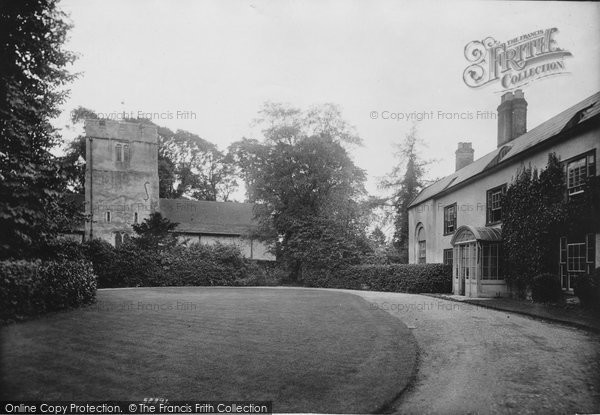 Photo of Charlwood, St Nicholas' Church 1904