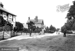 The Village 1906, Charlwood