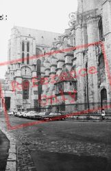 The Cathedral 1964, Chartres