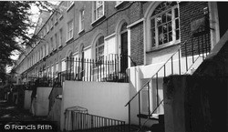 Houses In Gibraltar Terrace 2005, Chatham