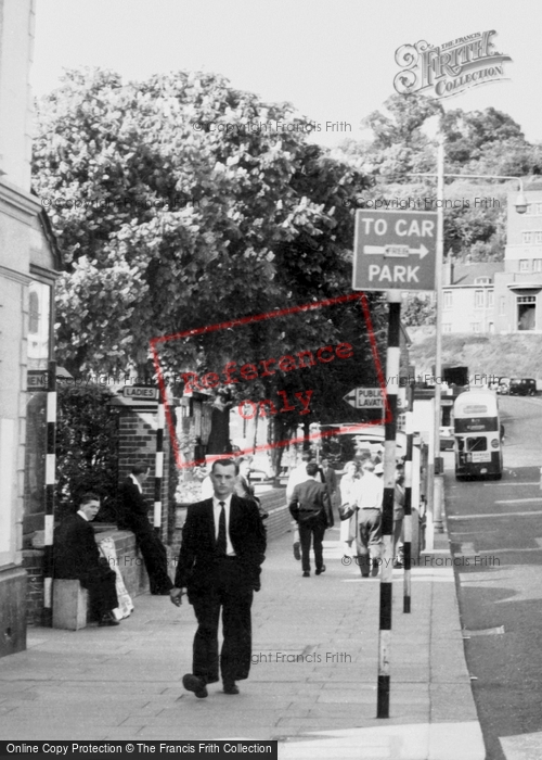 Photo of Chatham, Military Road, People c.1960