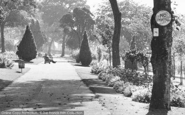 Photo of Chatham, Town Hall Gardens c.1965
