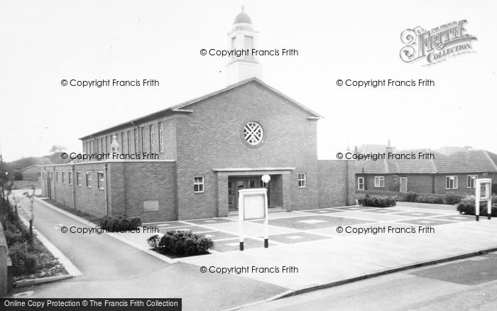 Photo of Cheadle Hulme, St Andrew's Church c.1960