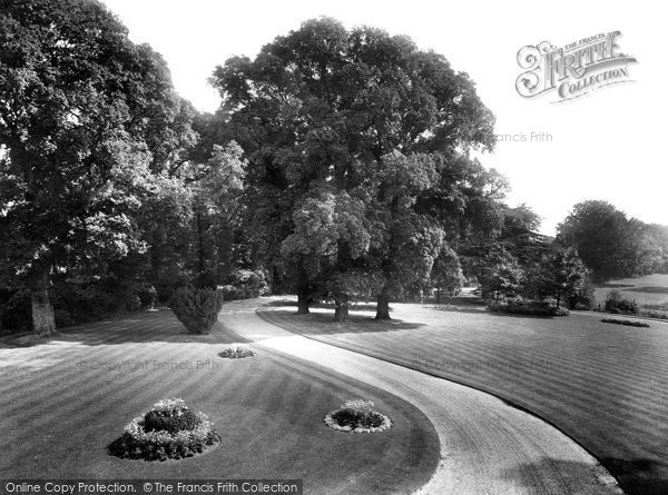 Photo of Cheam, Cheam Park House Gardens 1928