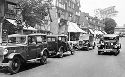 Driving On The Broadway 1932, Cheam