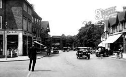 Policeman Directing The Traffic 1932, Cheam