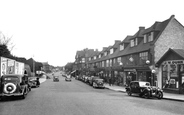 The Broadway 1938, Cheam