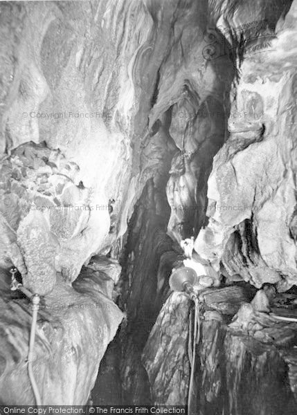 Photo of Cheddar, Cox's Cave c.1930