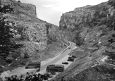 Entrance To Gorge 1935, Cheddar