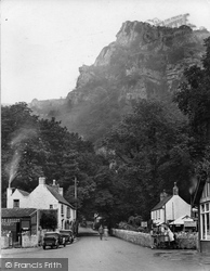 Village And Cliffs 1925, Cheddar