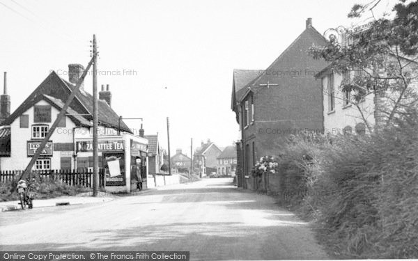 Photo of Chelmondiston, The Village c.1955