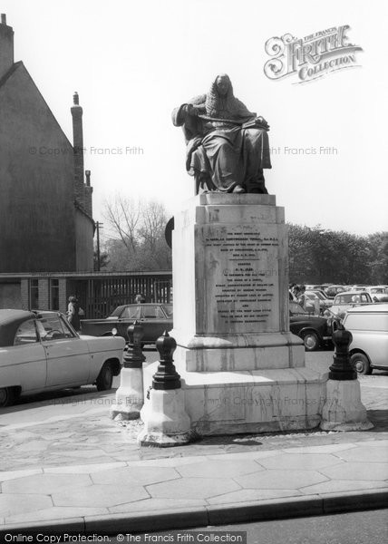 Photo of Chelmsford, Judge Tindal Statue c.1965